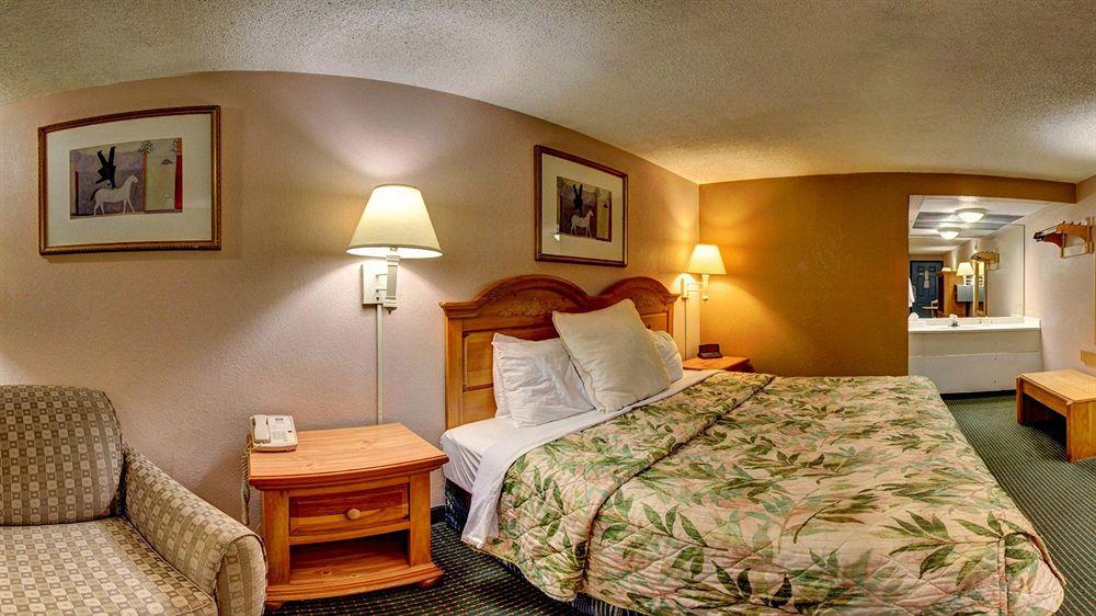 Econo Lodge Pooler - Savannah I-95 외부 사진