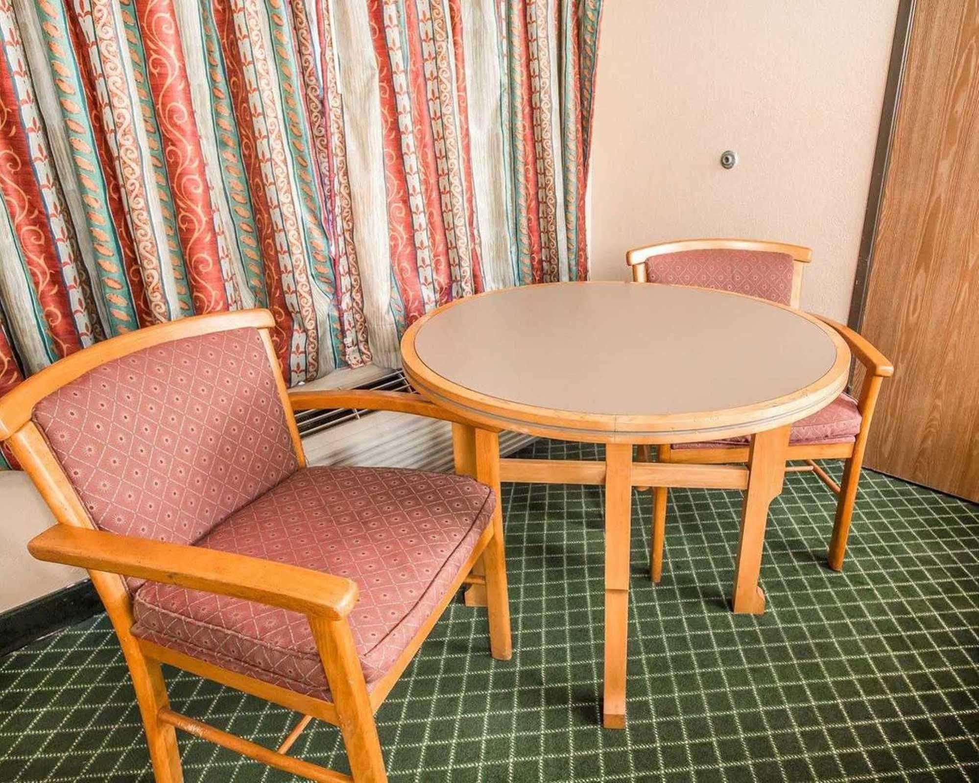 Econo Lodge Pooler - Savannah I-95 외부 사진